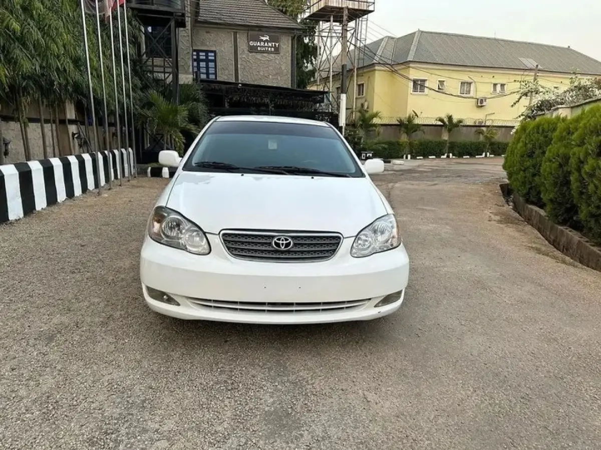 Used 2007 Toyota Corolla Le - Image 2