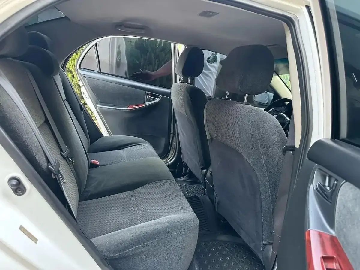 Used 2007 Toyota Corolla Le - Image 6