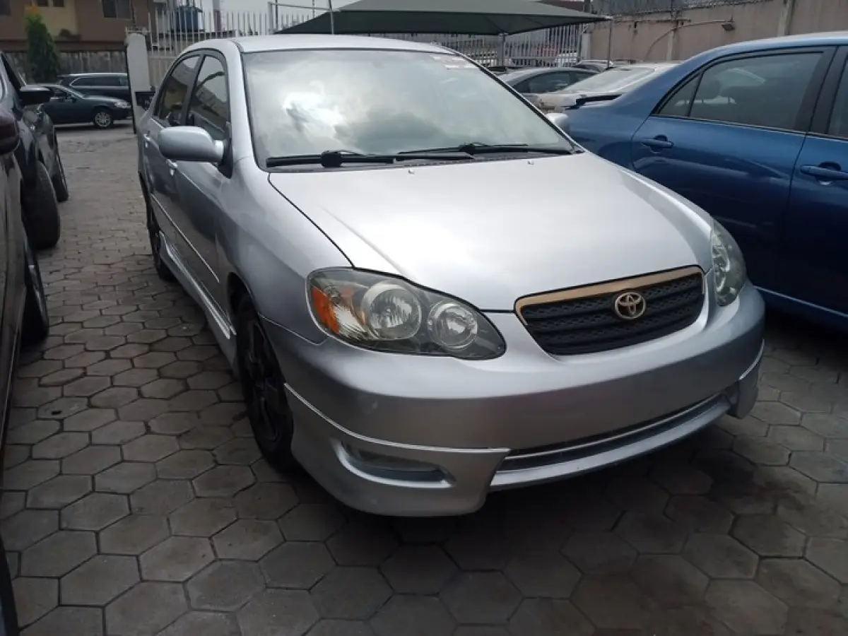 Toyota Corolla S 2005 Model - Image 2