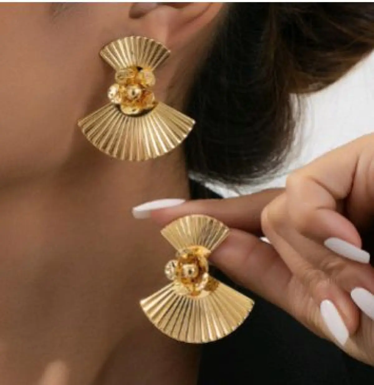 Fashion earring - Image 1