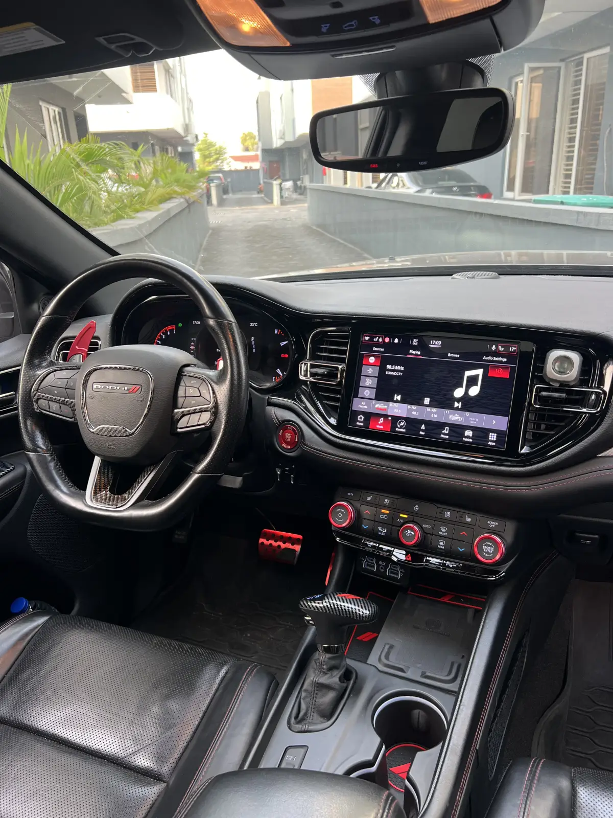 2022 Dodge Durango HEMI Race Track - Image 2