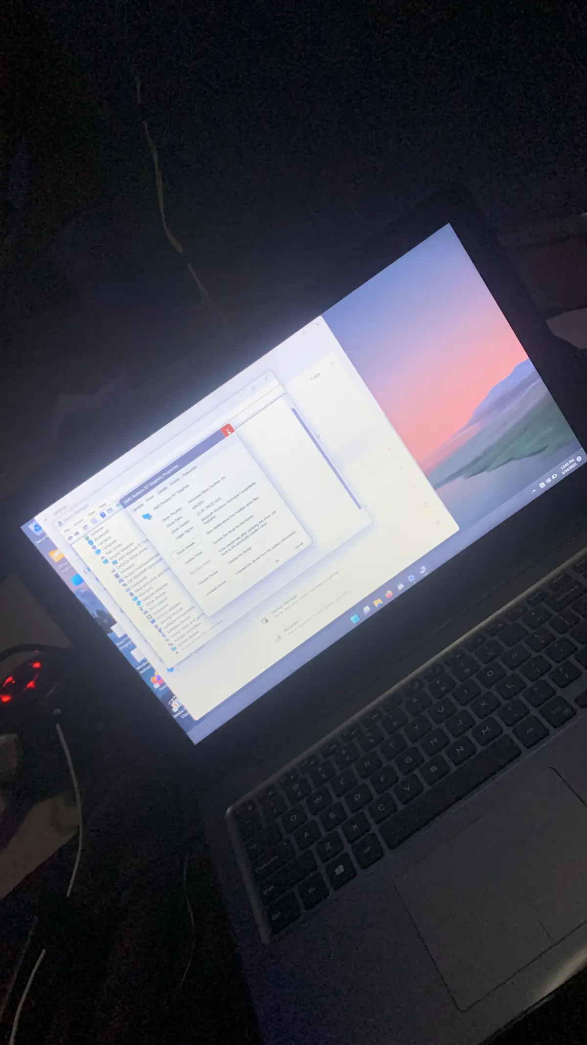 A laptop - Image 6