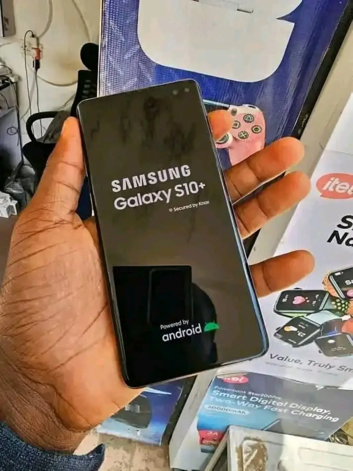 Samsung Galaxy S10 PLUS 8gb ram 256gb - Image 2