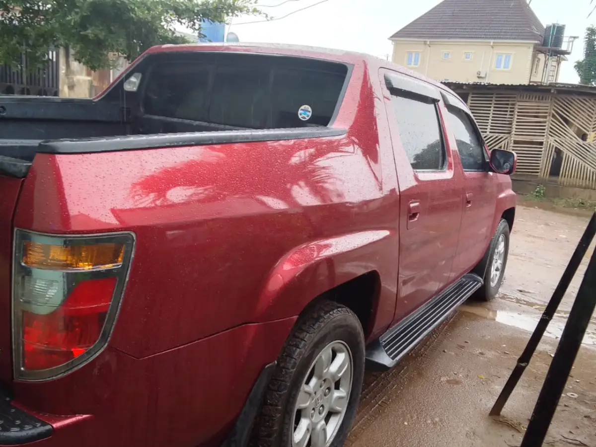 Honda Hilux - Image 1