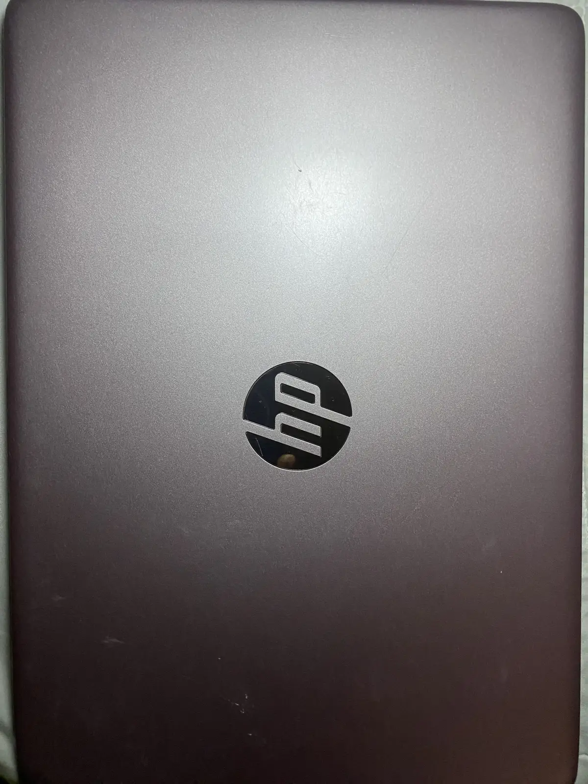 Hp laptop - Image 1