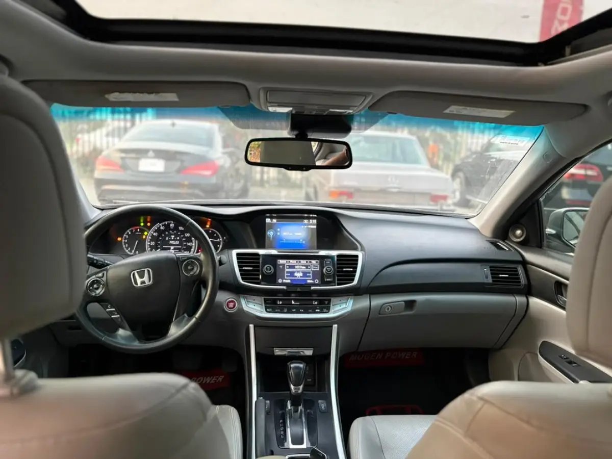 2015 Honda Accord - Image 3