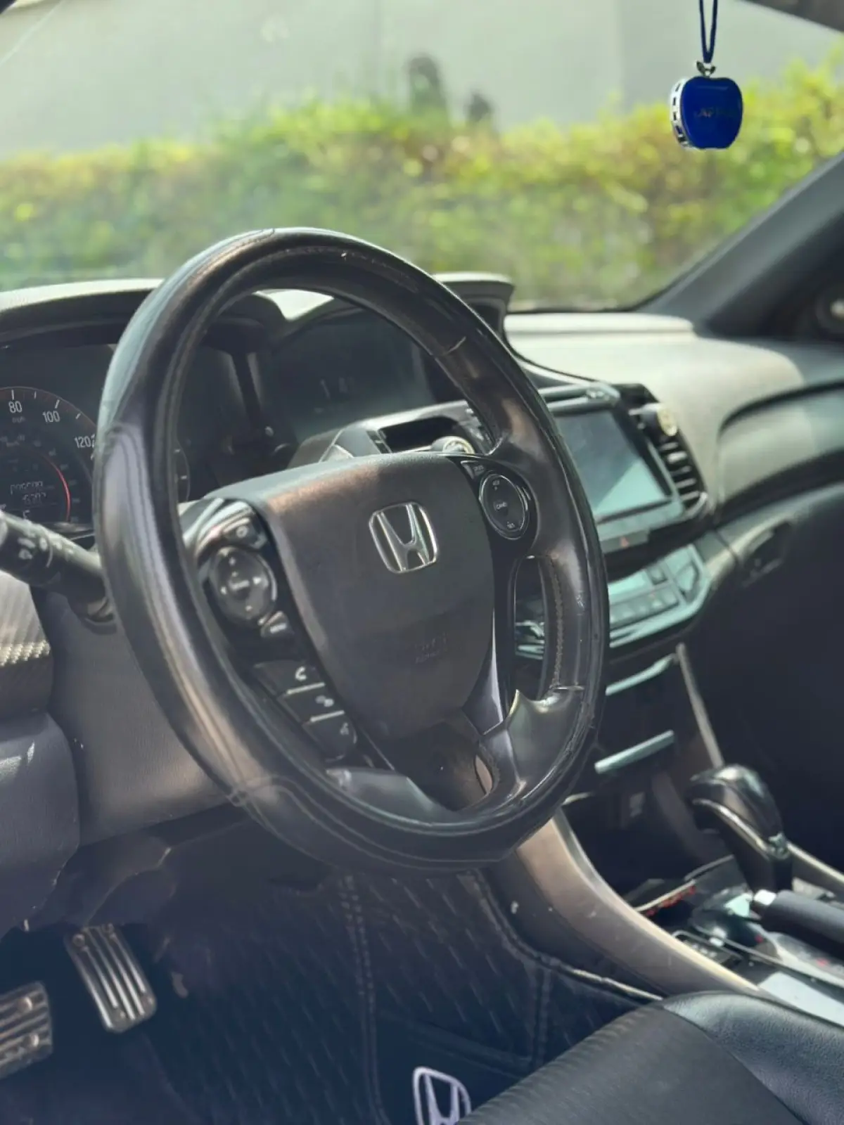 Very Clean 2015 Honda Accord Sport - Image 8