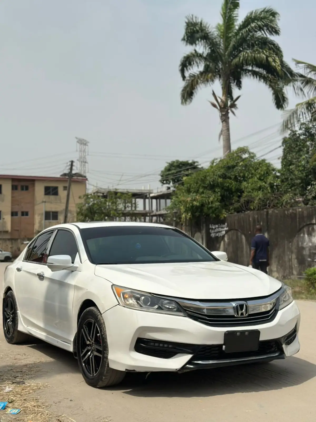 Very Clean 2015 Honda Accord Sport - Image 9