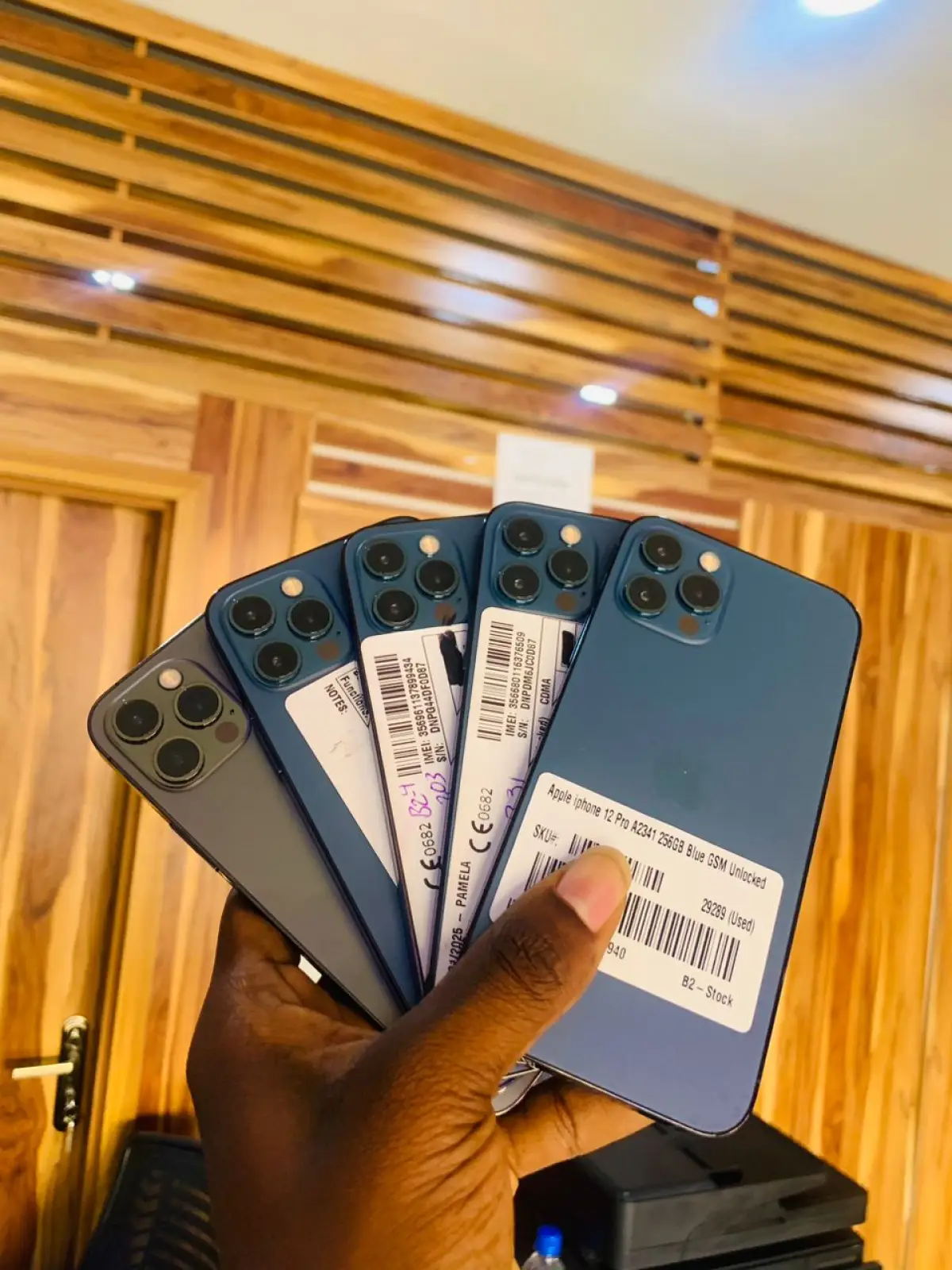 12 pro 256gb - Image 1