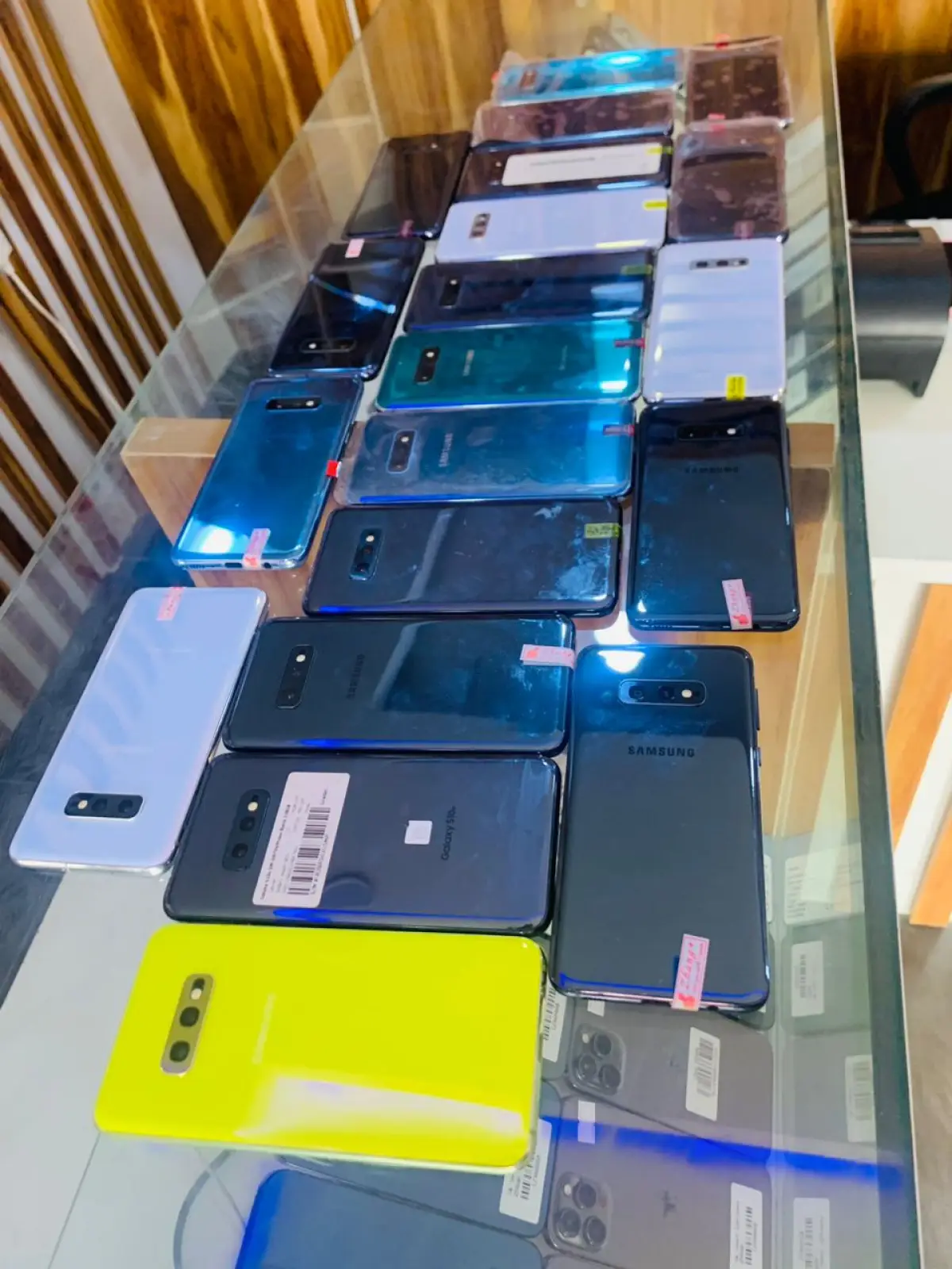 Samsung 10e 128gb - Image 1