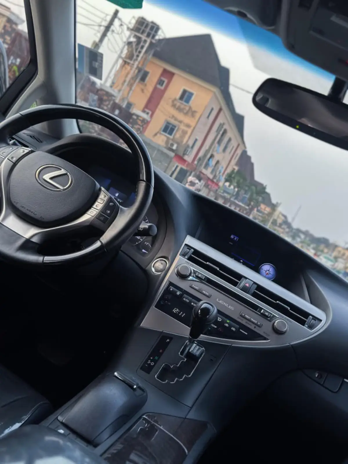 Lexus RX350 2015 Full Option - Image 2