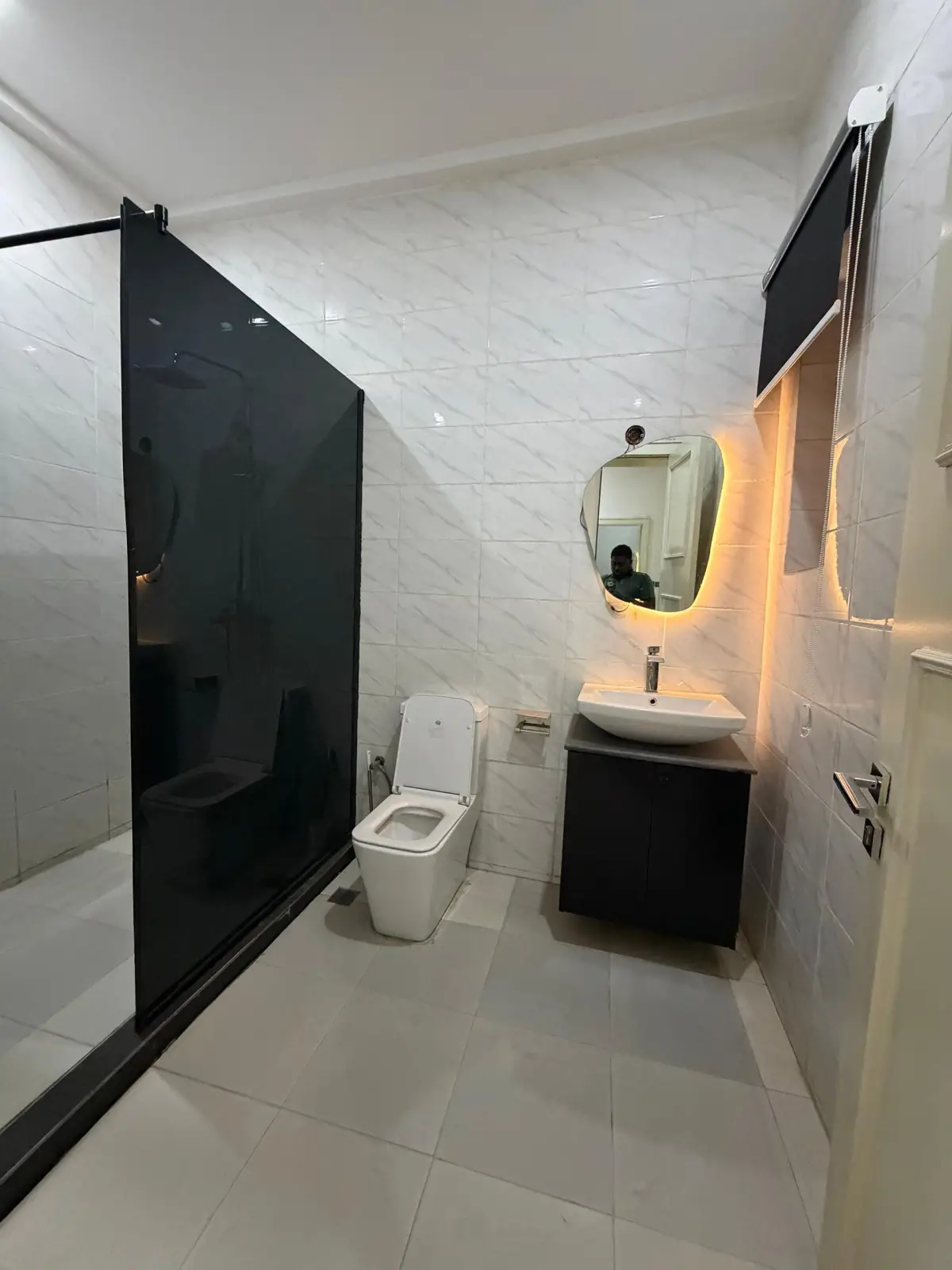 To Let furnished 3bedrooms with bq at katampe extension - Image 4