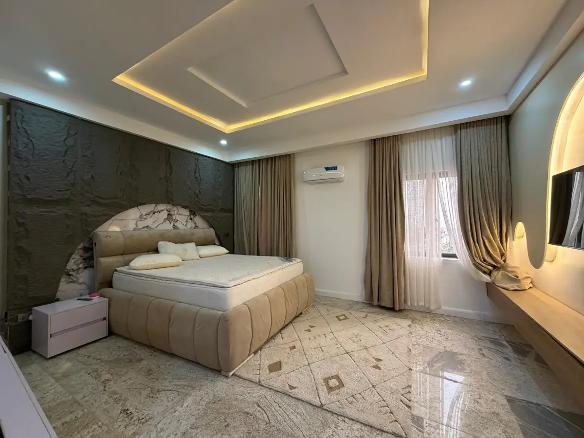 To Let furnished 3bedrooms with bq at katampe extension - Image 6