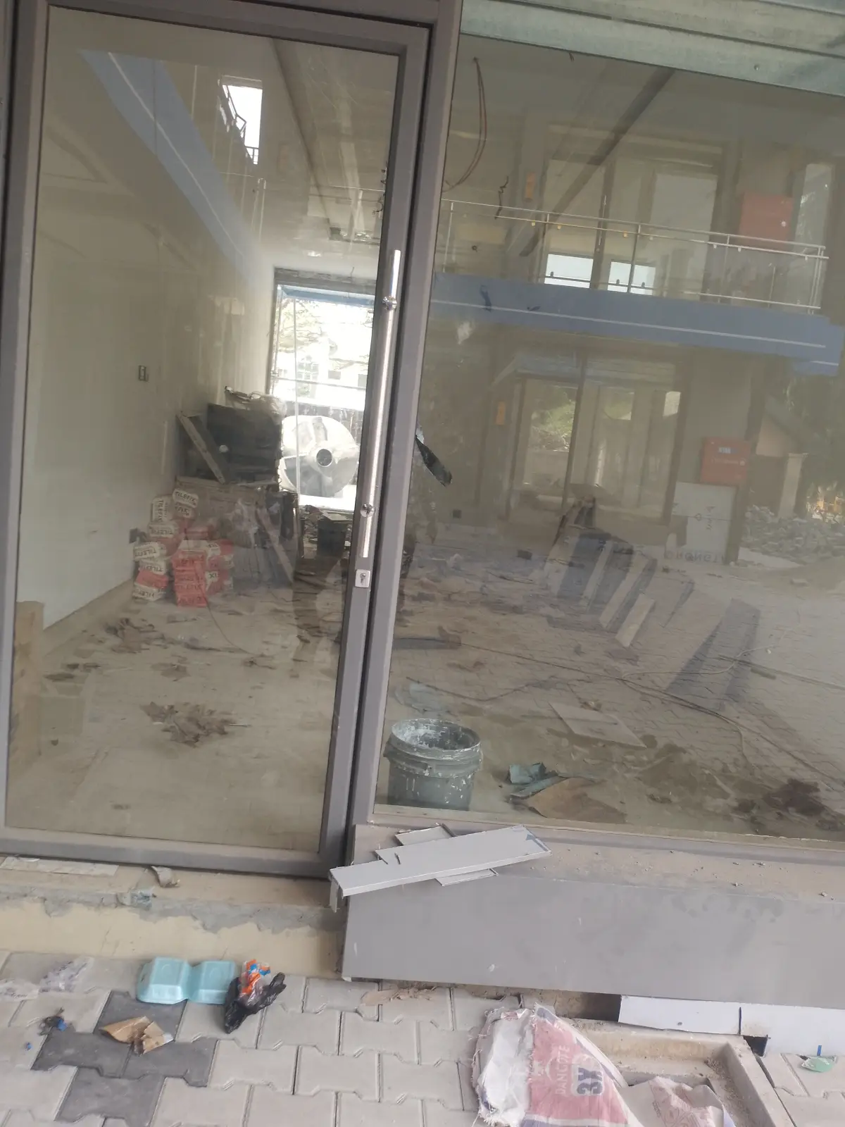 For Sale standard shop space at Gwarinpa estate - Image 2