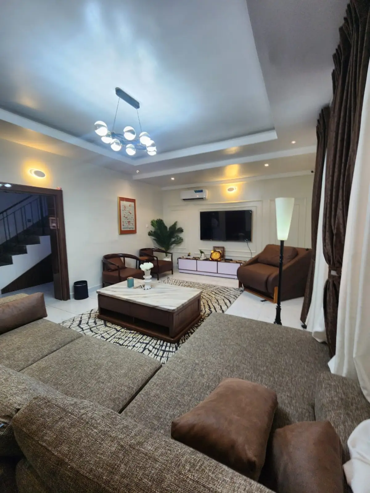 To Let furnished 4bedrooms duplex with bq at katampe extension - Image 4