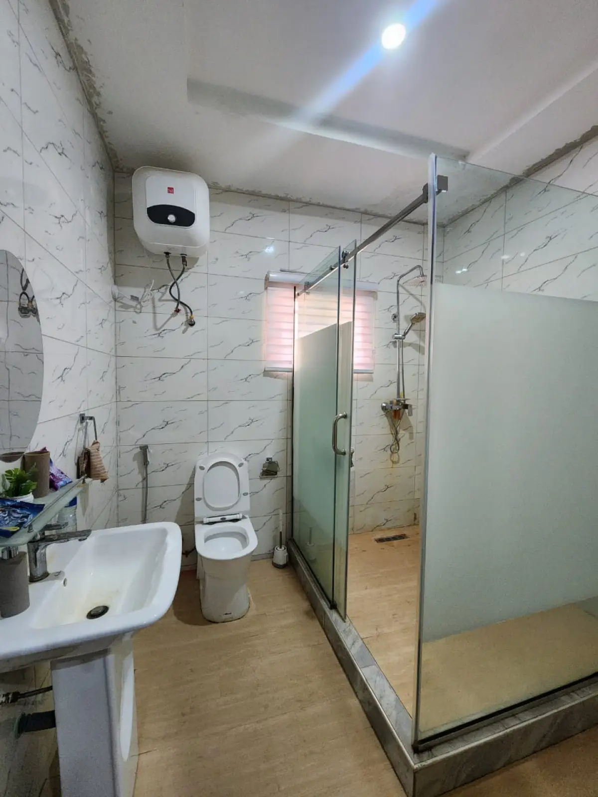 To Let furnished 4bedrooms duplex with bq at katampe extension - Image 5