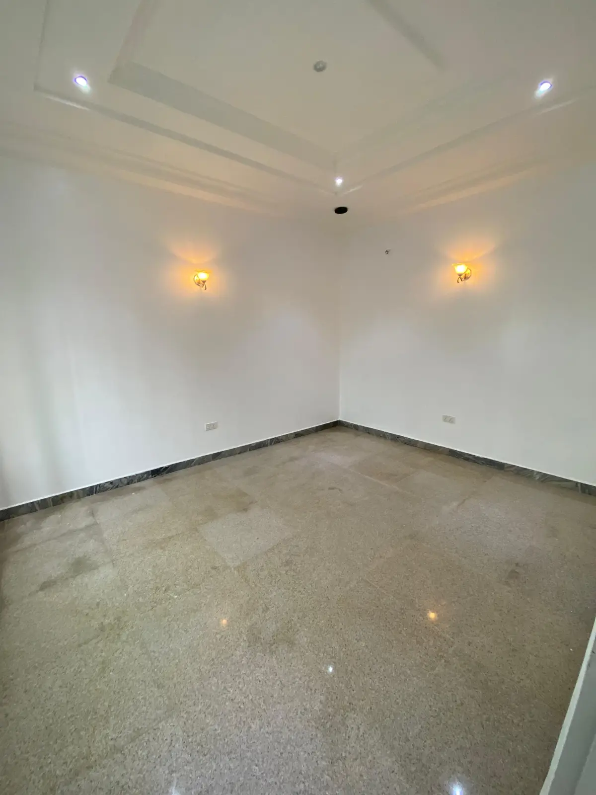 To Let Standard 1bedroom - Image 3