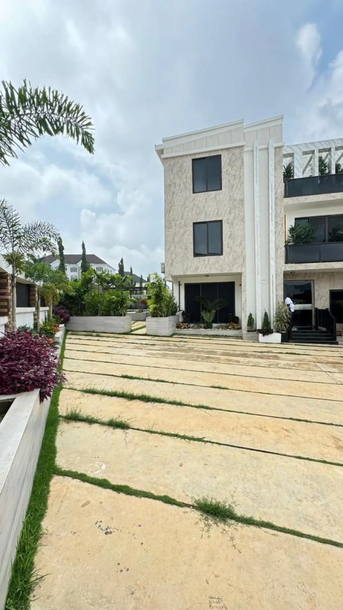 For Sale 5bedrooms fully detached duplex at katampe extension - Image 6