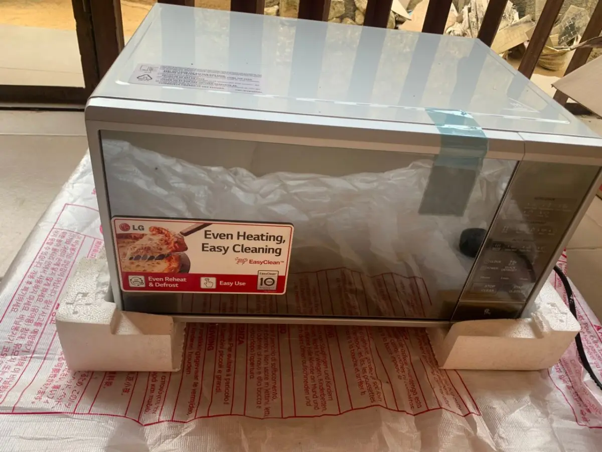 Microwave Oven - Image 1