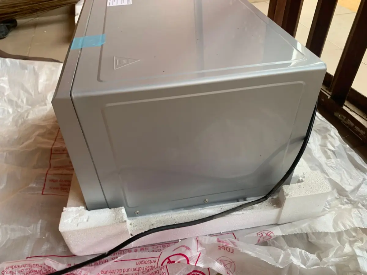 Microwave Oven - Image 4