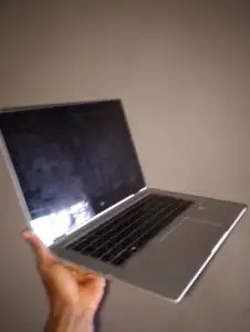 HP 1030 G2 8GB 256GB ROM