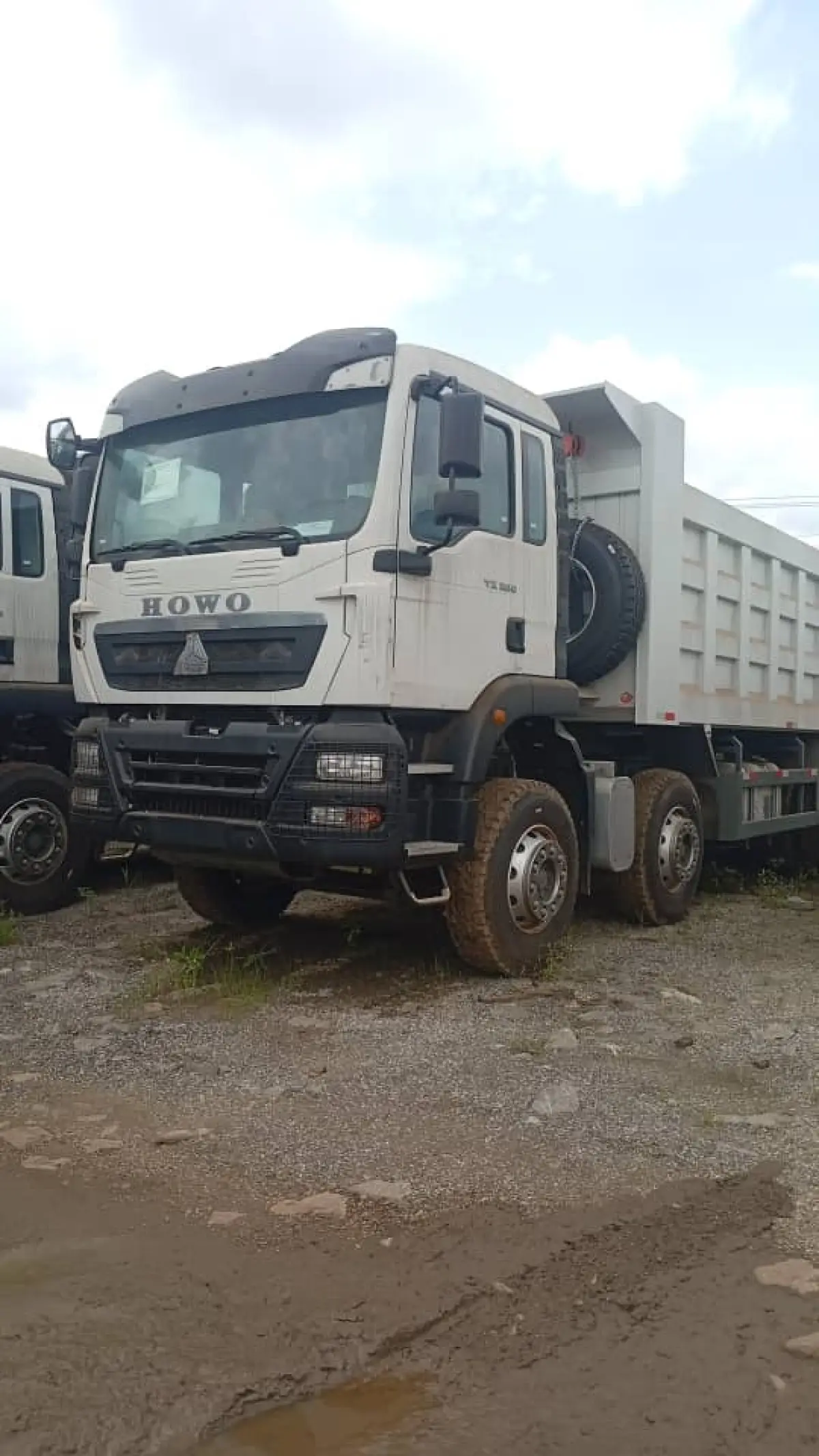 Brand new Howo tipper 10 Tyre - Image 1