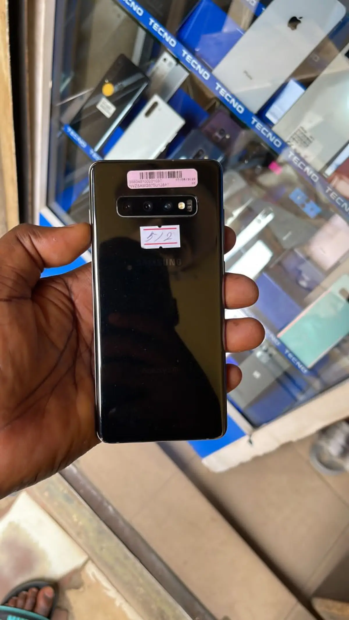 NEW AND LONDON USED PHONES AVAILABLE FOR SALE ON PROMO PRICES CAPLEASE TRY - Image 4