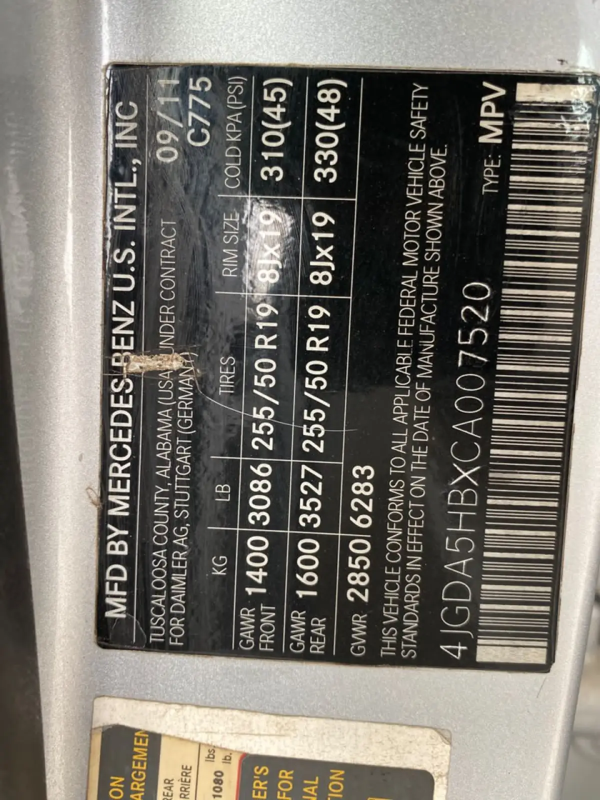 I want to sell my car nothing at all to fix at all 2012 ml350 first body sl - Image 4