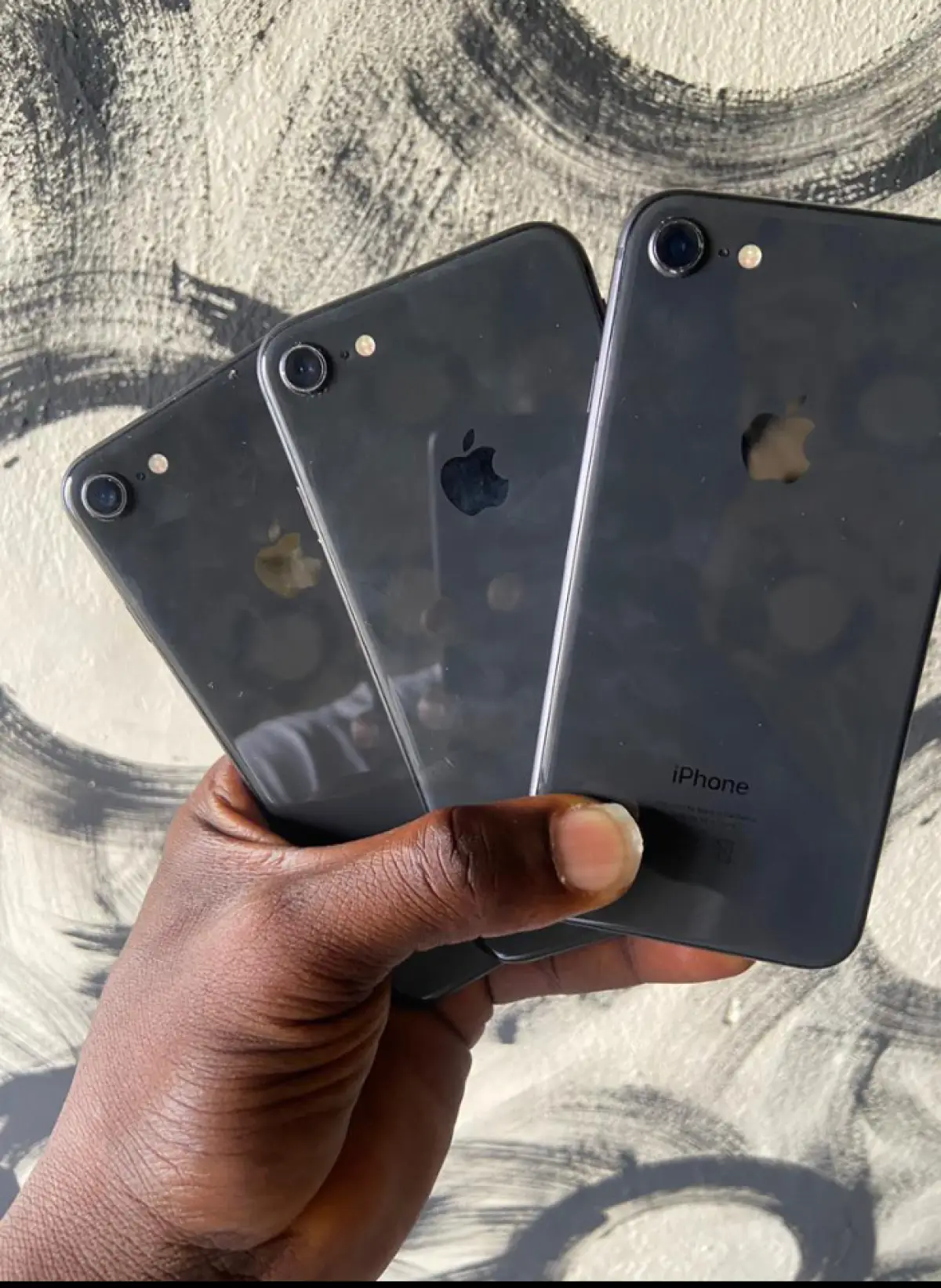 Zion Apple phones - Image 2