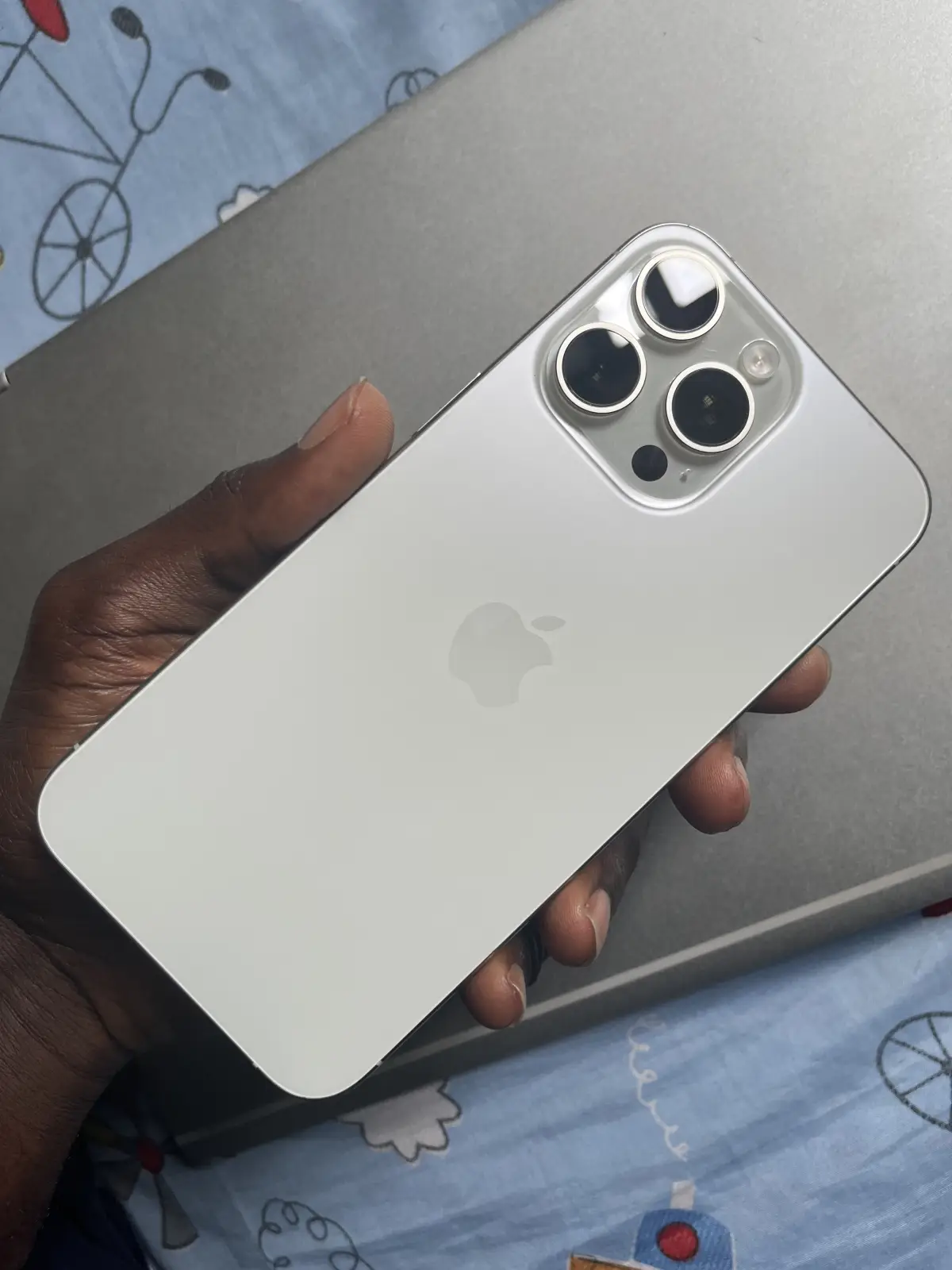 iPhone 15 Pro Max - Image 1