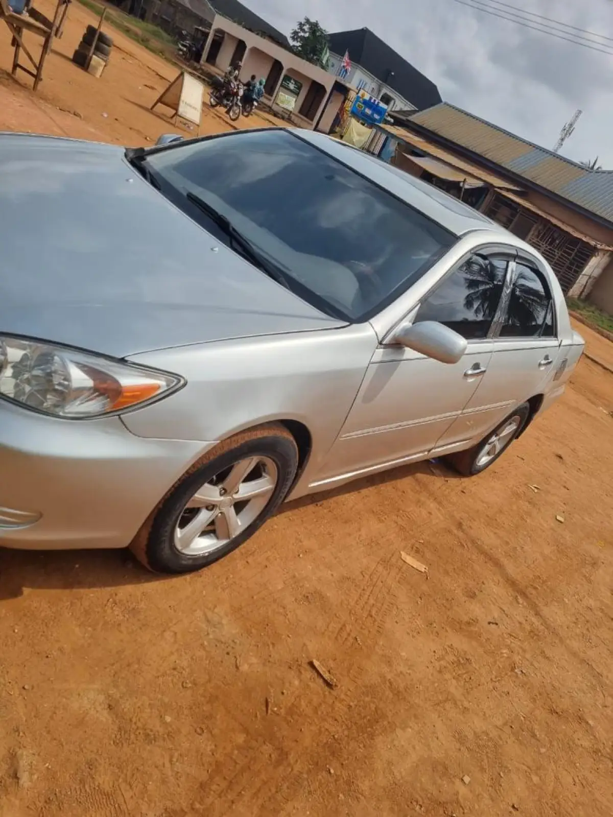 2004 Toyota Camry - Image 3