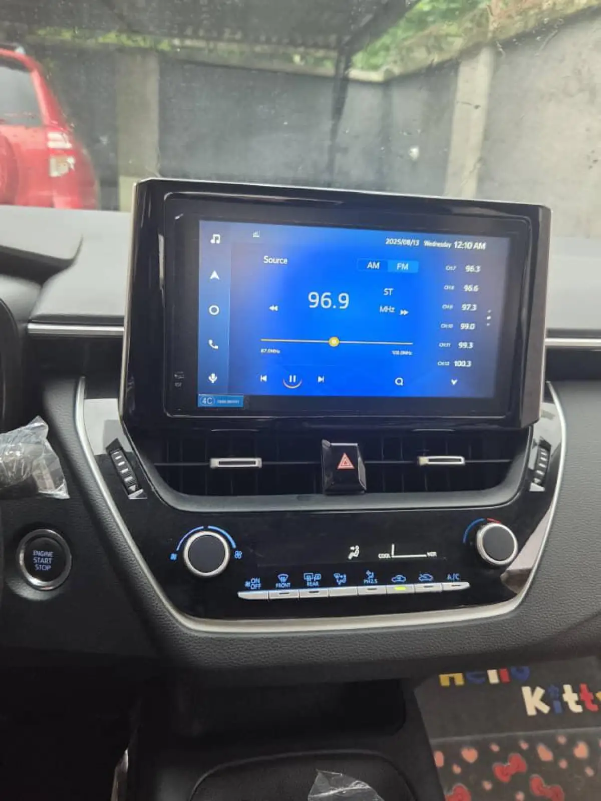 Toyota Corolla - Image 6