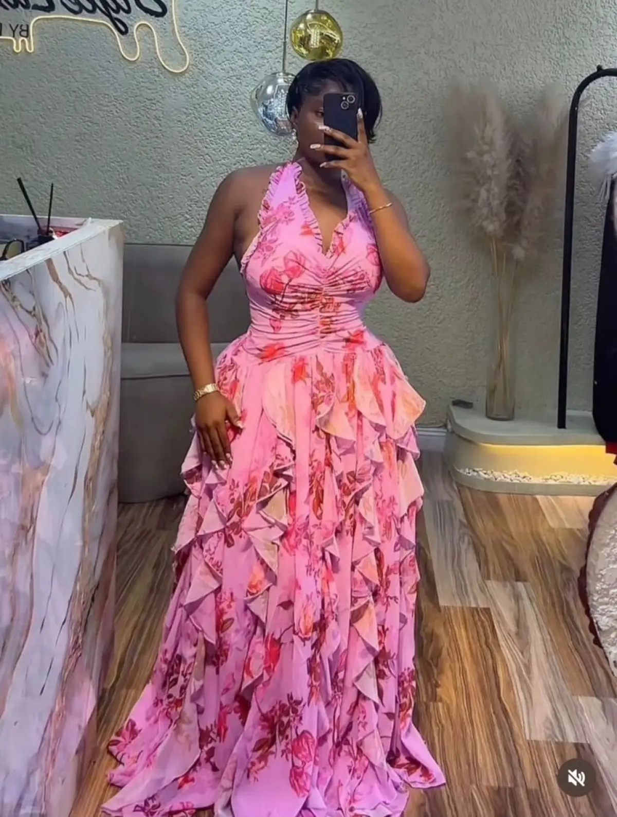 Luxury gowns - Image 2