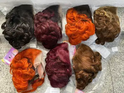 Full Frontal - Short Curls (099)