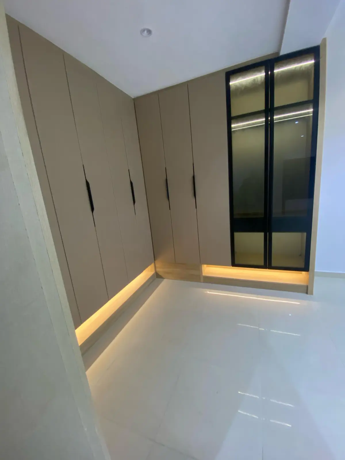 House for sale - Image 6