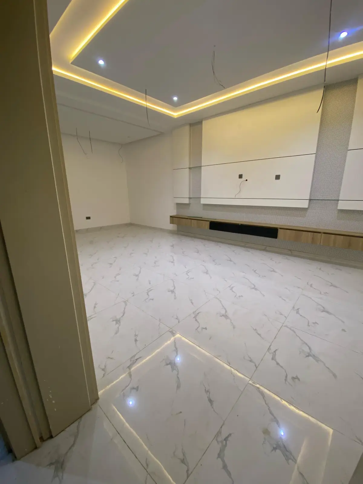 House for sale - Image 8