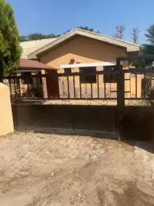 3bedroom bungalow 4sale