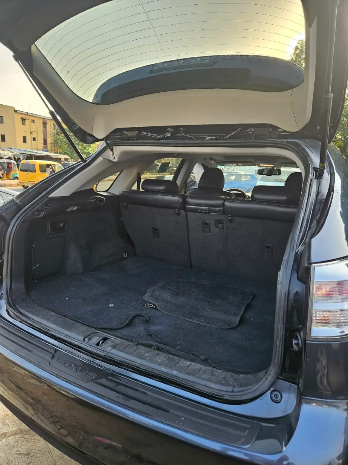 TOKS LEXUS RX350 2010 MODEL FULL OPTION - Image 8