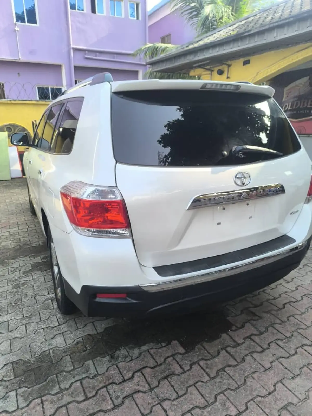 TOKS TOYOTA HIGHLANDER LIMITED 2011 MODEL FULL OPTION - Image 10
