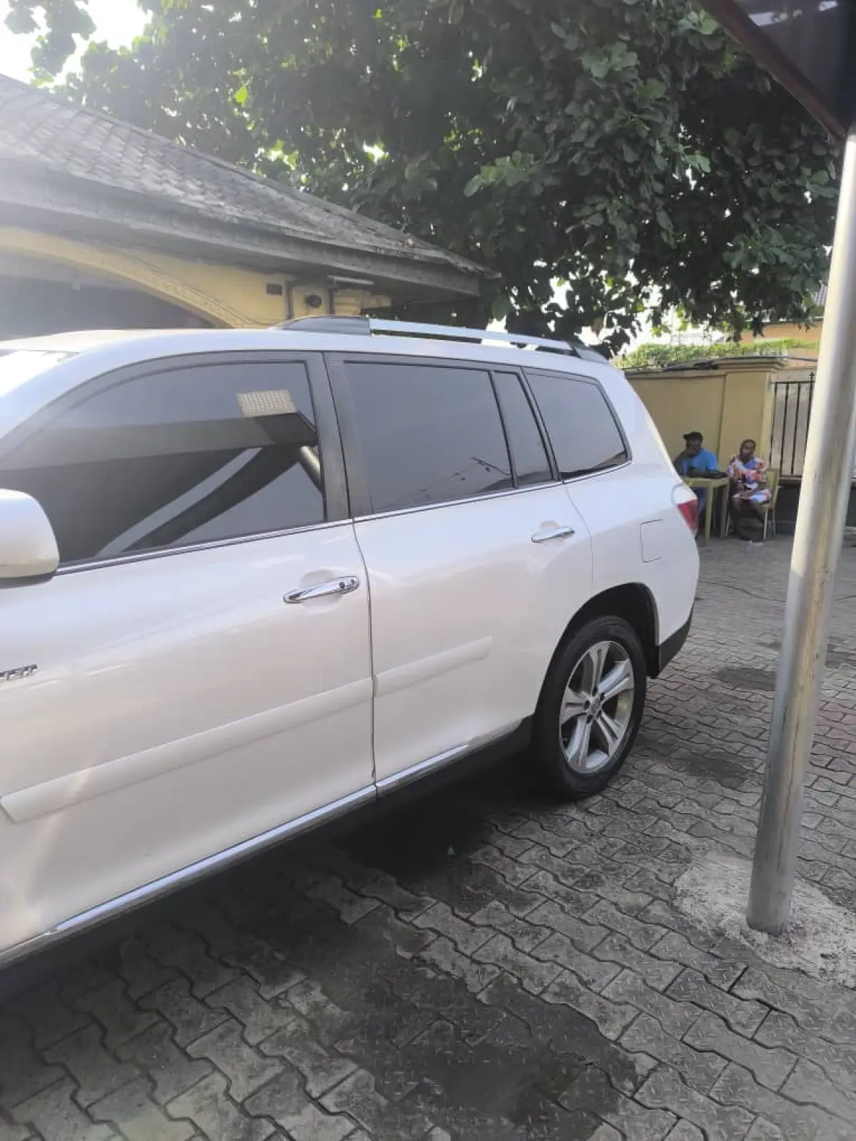 TOKS TOYOTA HIGHLANDER LIMITED 2011 MODEL FULL OPTION - Image 9