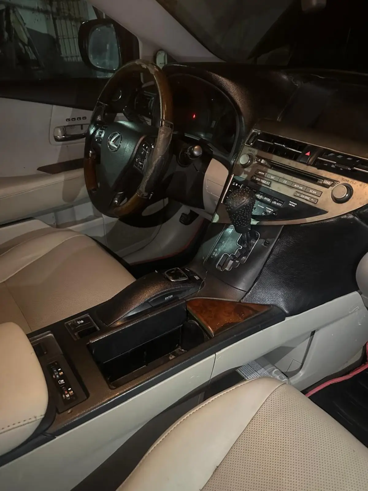 2012 Rx350 upgraded to 2015. Engine gear and ac working fine - Image 5