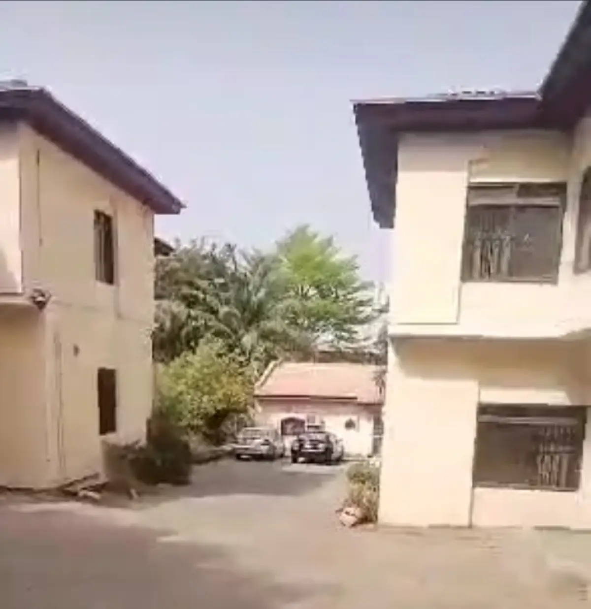 Detached duplex 4 rent - Image 2