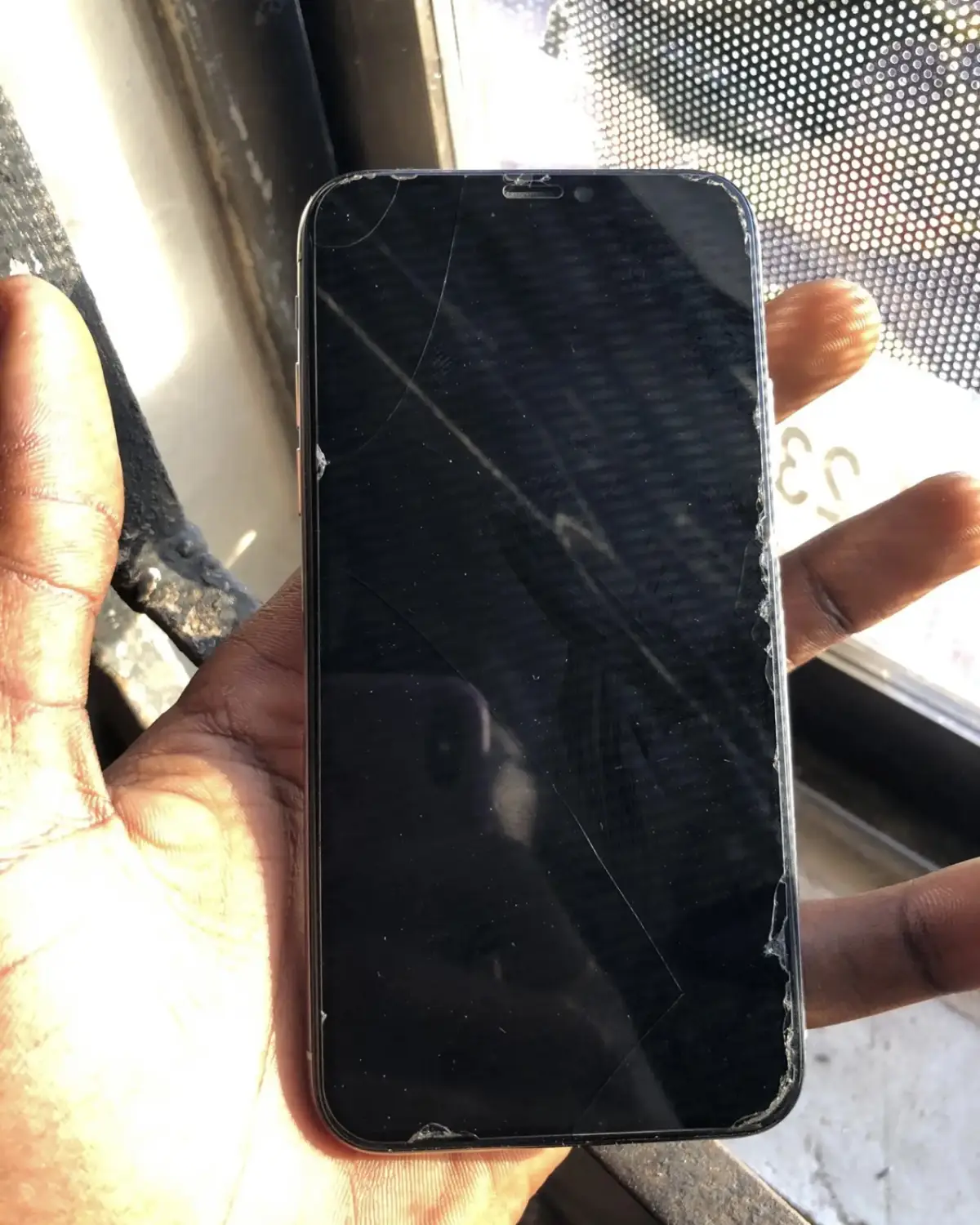 Used IPhone X - Image 2