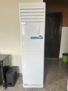 Hisense 3HP Inverter AC Super Clean Working Perfectly