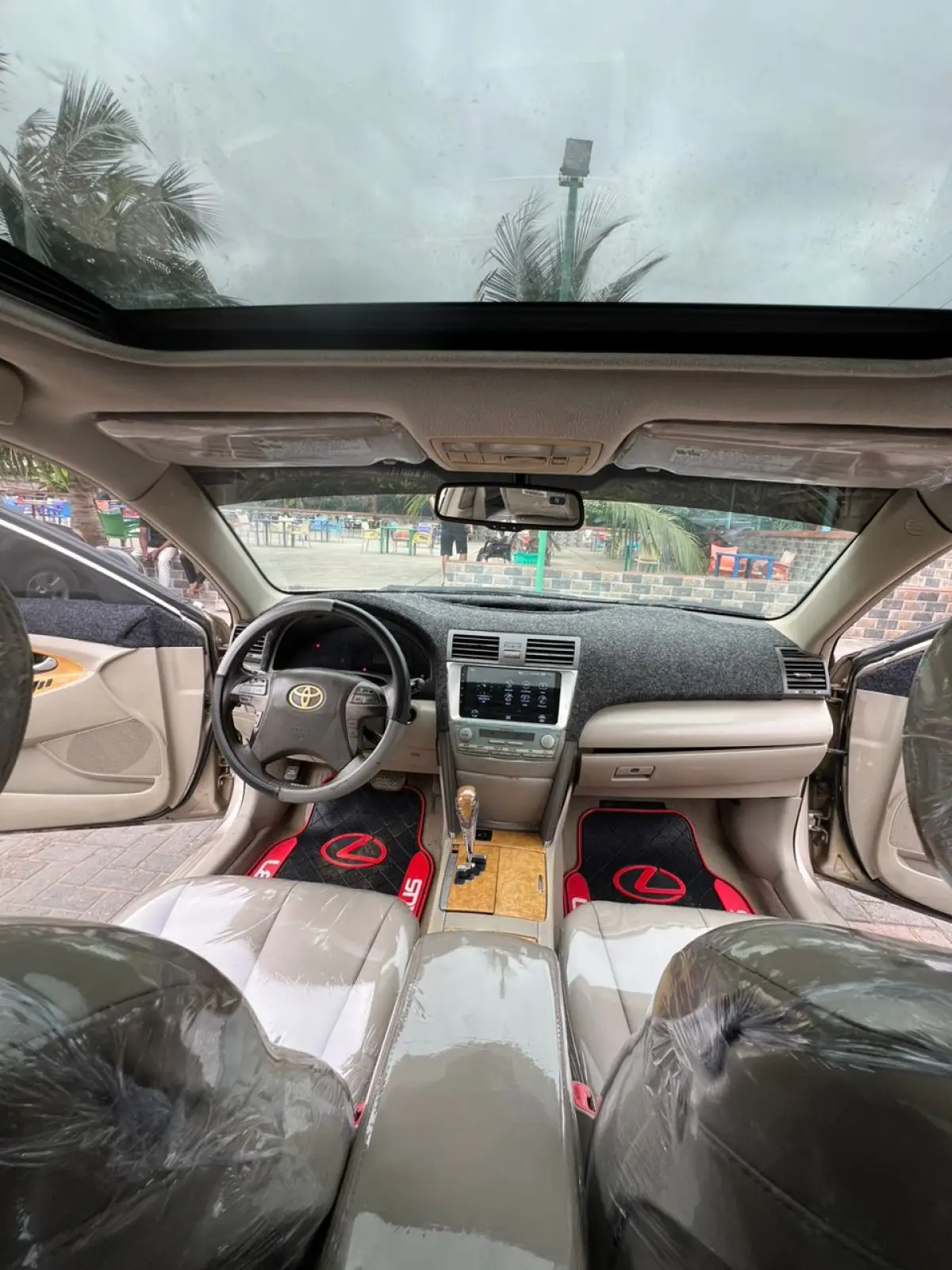 Toyota Camry 2009 XLE - Image 3