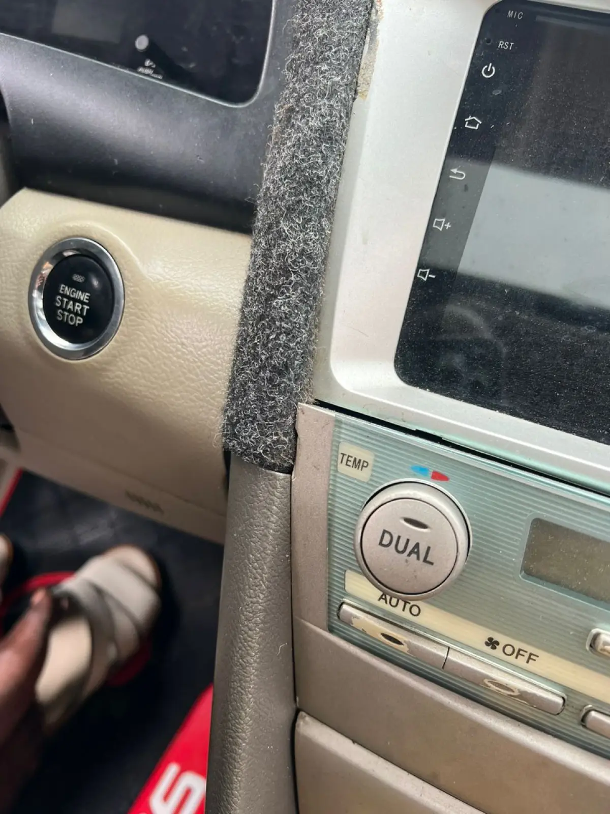 Toyota Camry 2009 XLE - Image 5