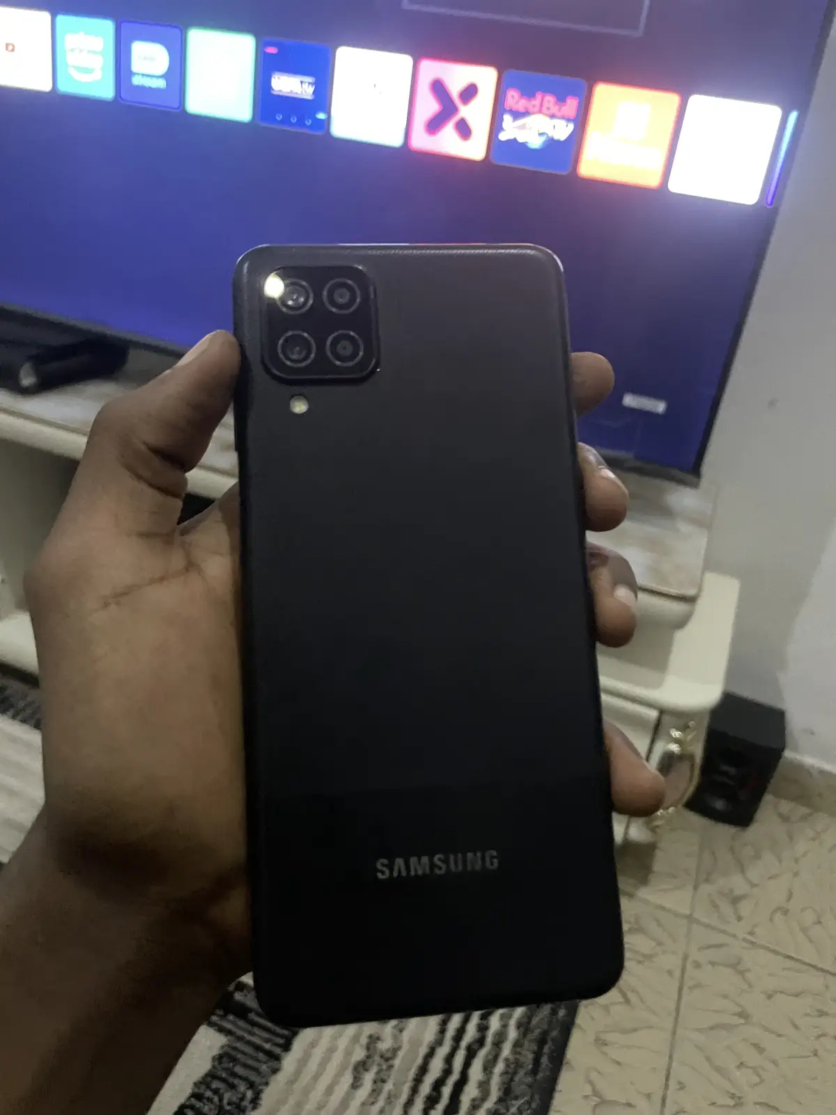 Samsung Galaxy A12 black - Image 2