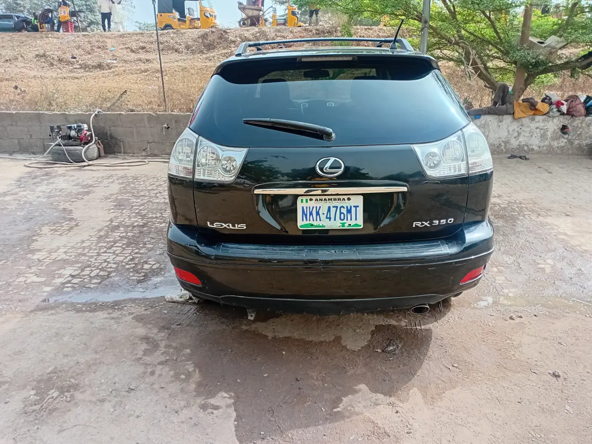 Lexus 2008 - Image 2