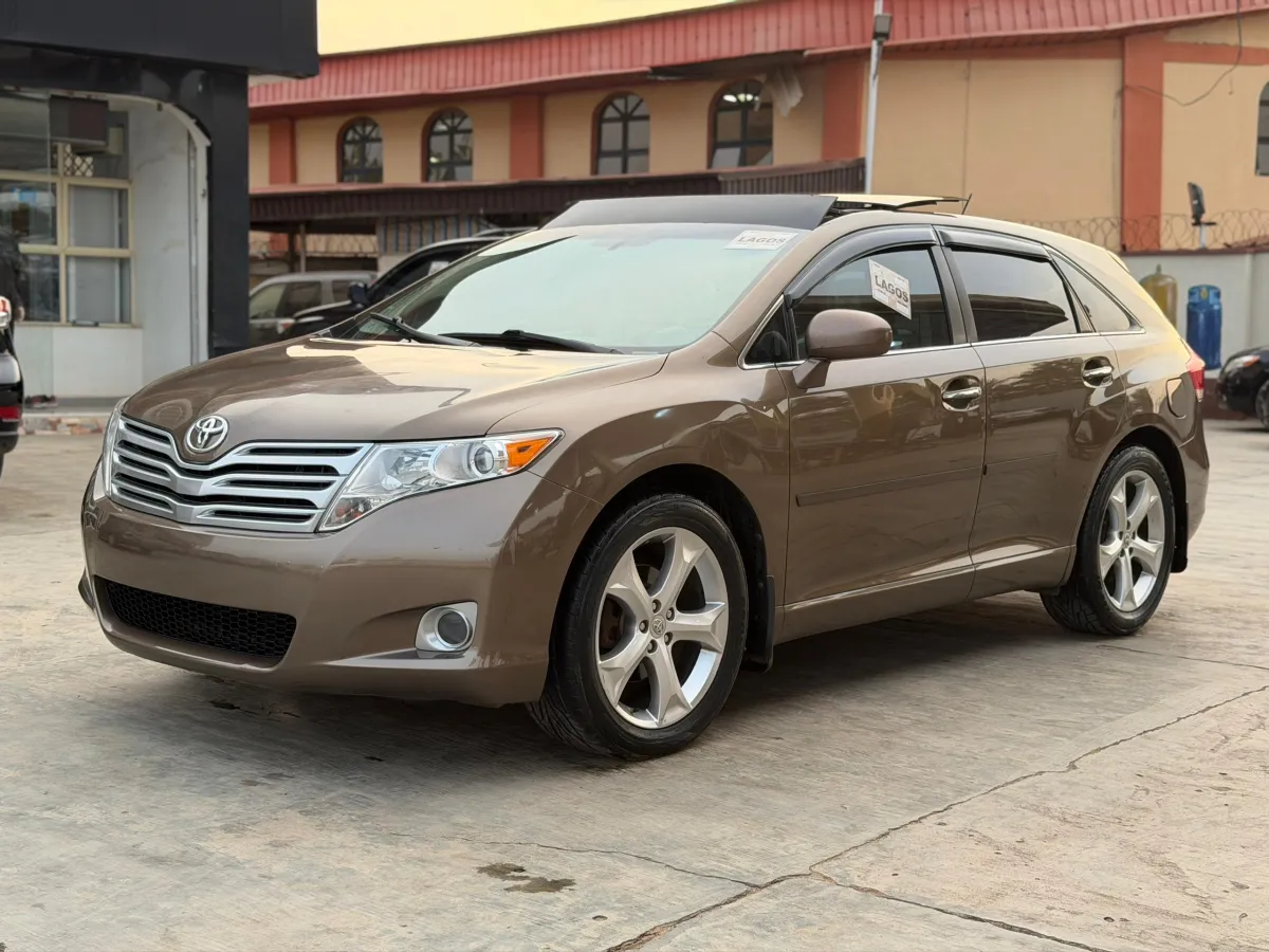Toyota Venza 2010 Fullest Option - Image 1