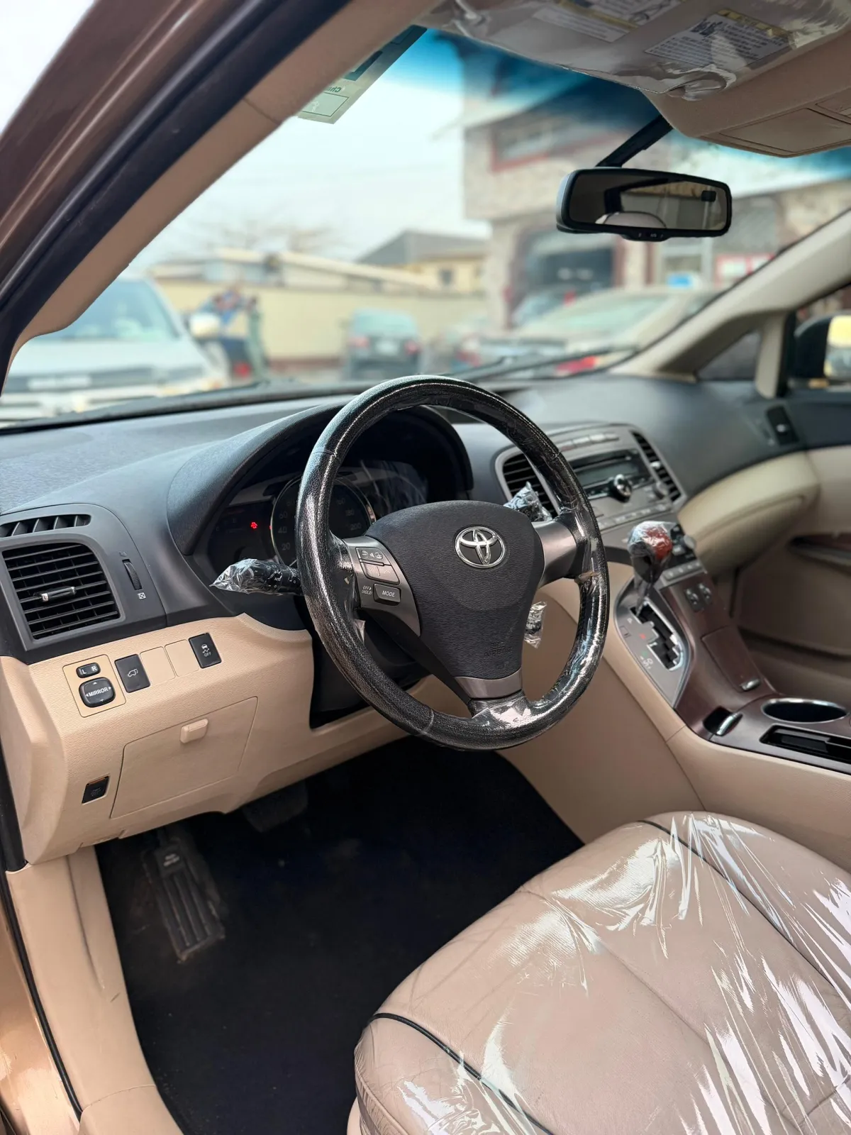 Toyota Venza 2010 Fullest Option - Image 4